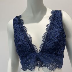 Victoria Secret’s Navy Blue Unlined Bralette Size Medium