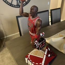 PCS MICHAEL JORDAN STATUE Nt. Sideshow/bowen/1/4/1/5
