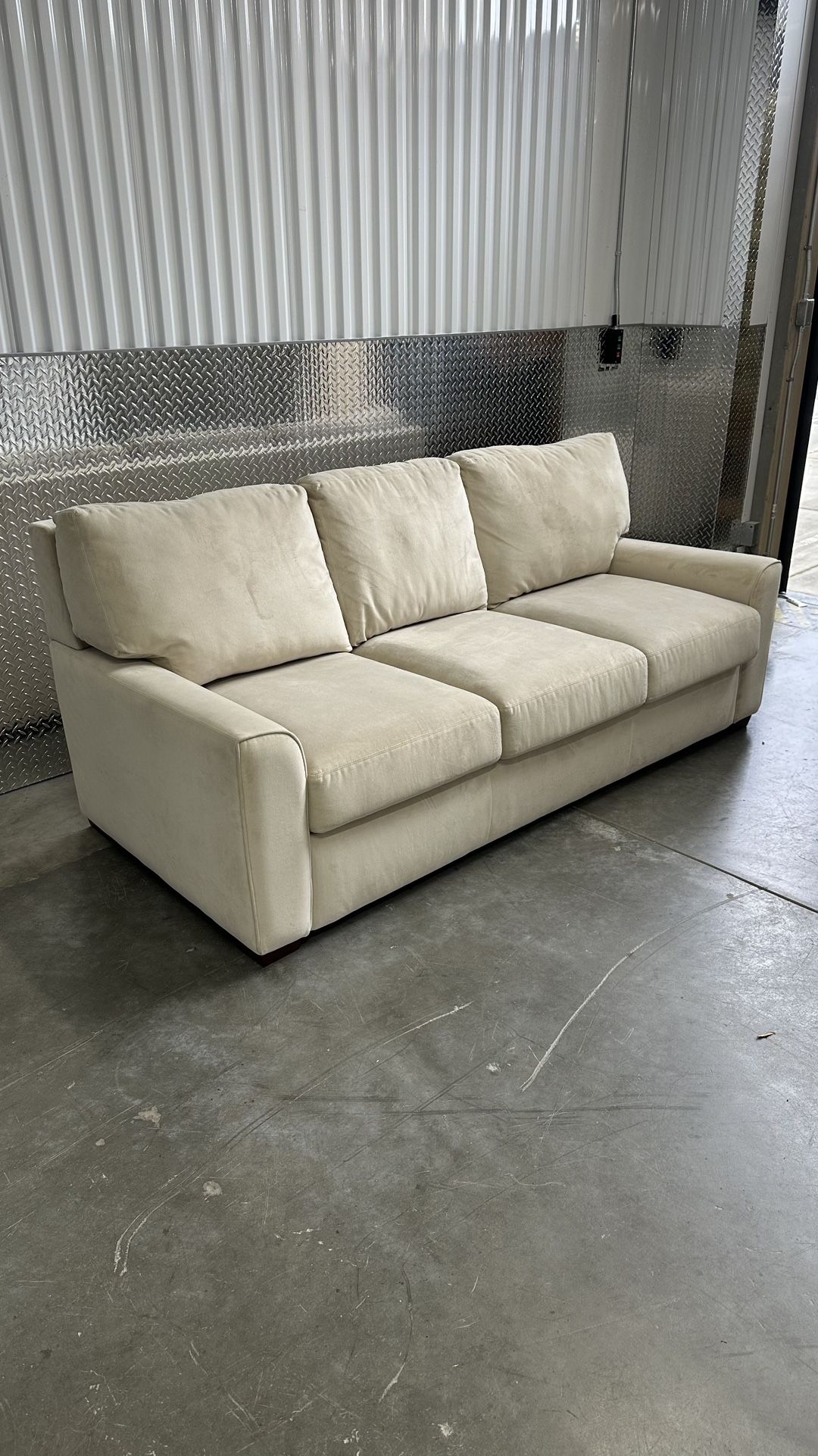 American Leather Queen Plus Gel Mattress Sleeper Sofa -Delivery Available