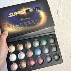 BH Cosmetics SuperNova 18 Color Baked Eyeshadow Palette Brand New In Box
