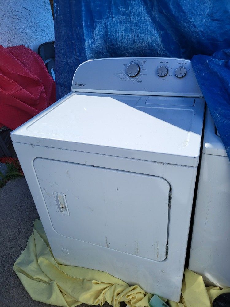 whirlpool dryer Like New