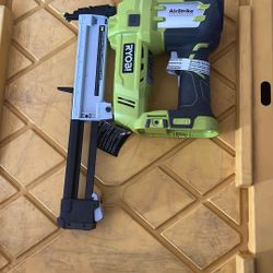RYOBI TOOL STAPLE GUN