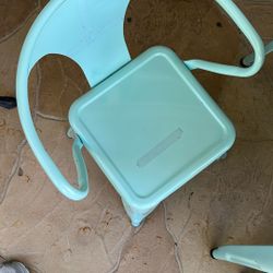 Kids Table And Two Chairs 10 Dollars 