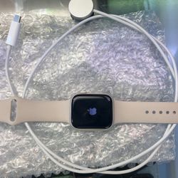 Apple Watch Series 7 41MM Used like New 