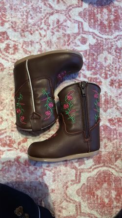 Baby girl boots