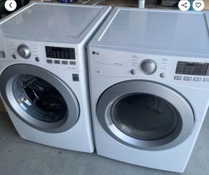 LG Front Load Washer and Gas Dryer Set  Awesome set super clean