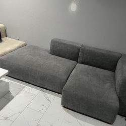 MODERN GREY SECTIONAL COUCH (LIKE NEW) $600