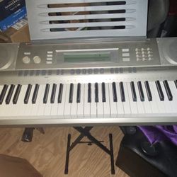 🔥🎹 76 Key Casio WK-200 Keyboard and Stand🔥