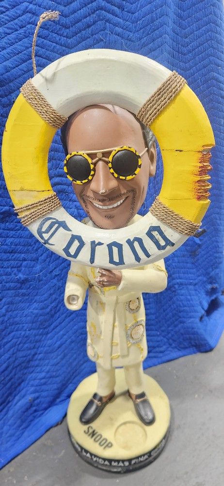 SNOOP DOGG 43" BOBBLEHEAD