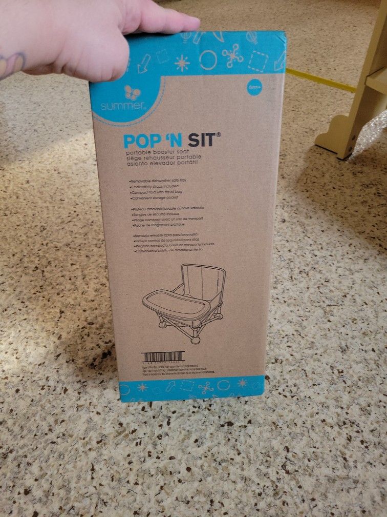 Pop 'N Sit Portable Seat With Tray