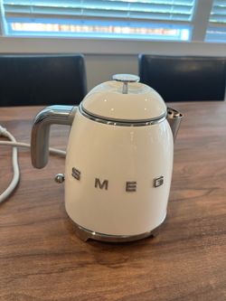 SMEG 3 Cup Electric Kettle White