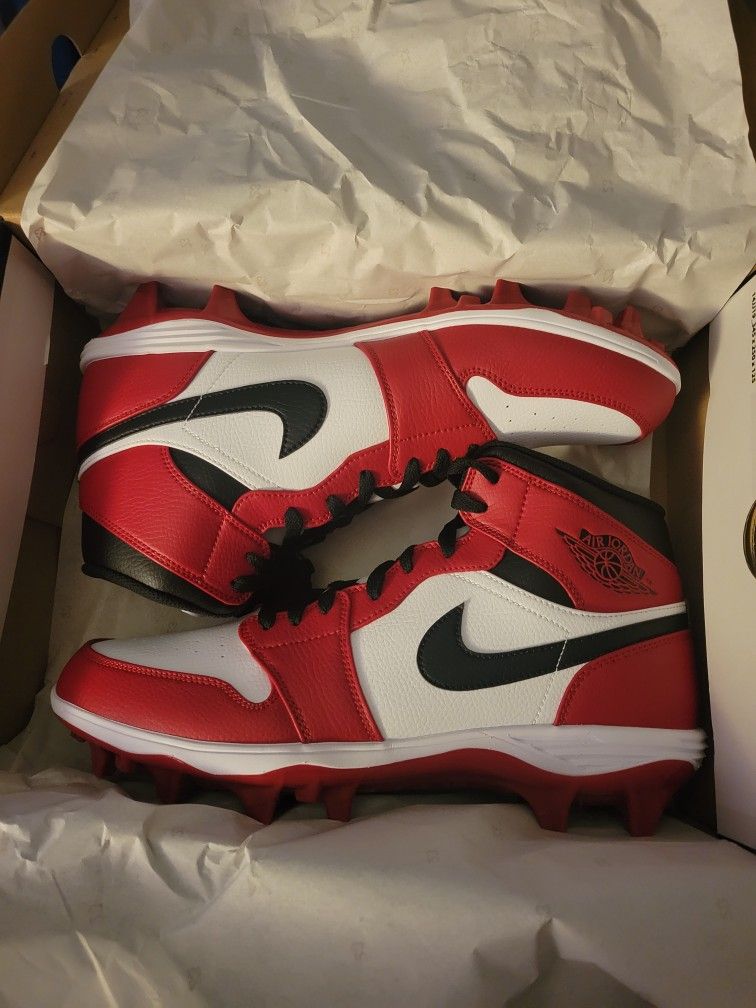 Nike Air Jordan Retro Mid TD Size 12 Chicago Red Football Cleats