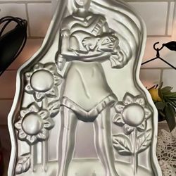 1995 Wilton Pocahontas Cake Pan