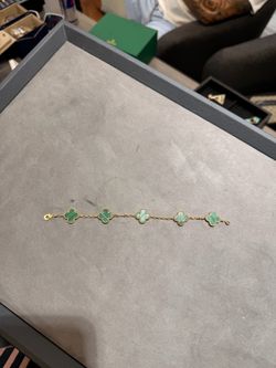 Vca green 5 motif bracelet