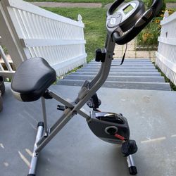 New Exercise Bike With Heart Pulse Sensors