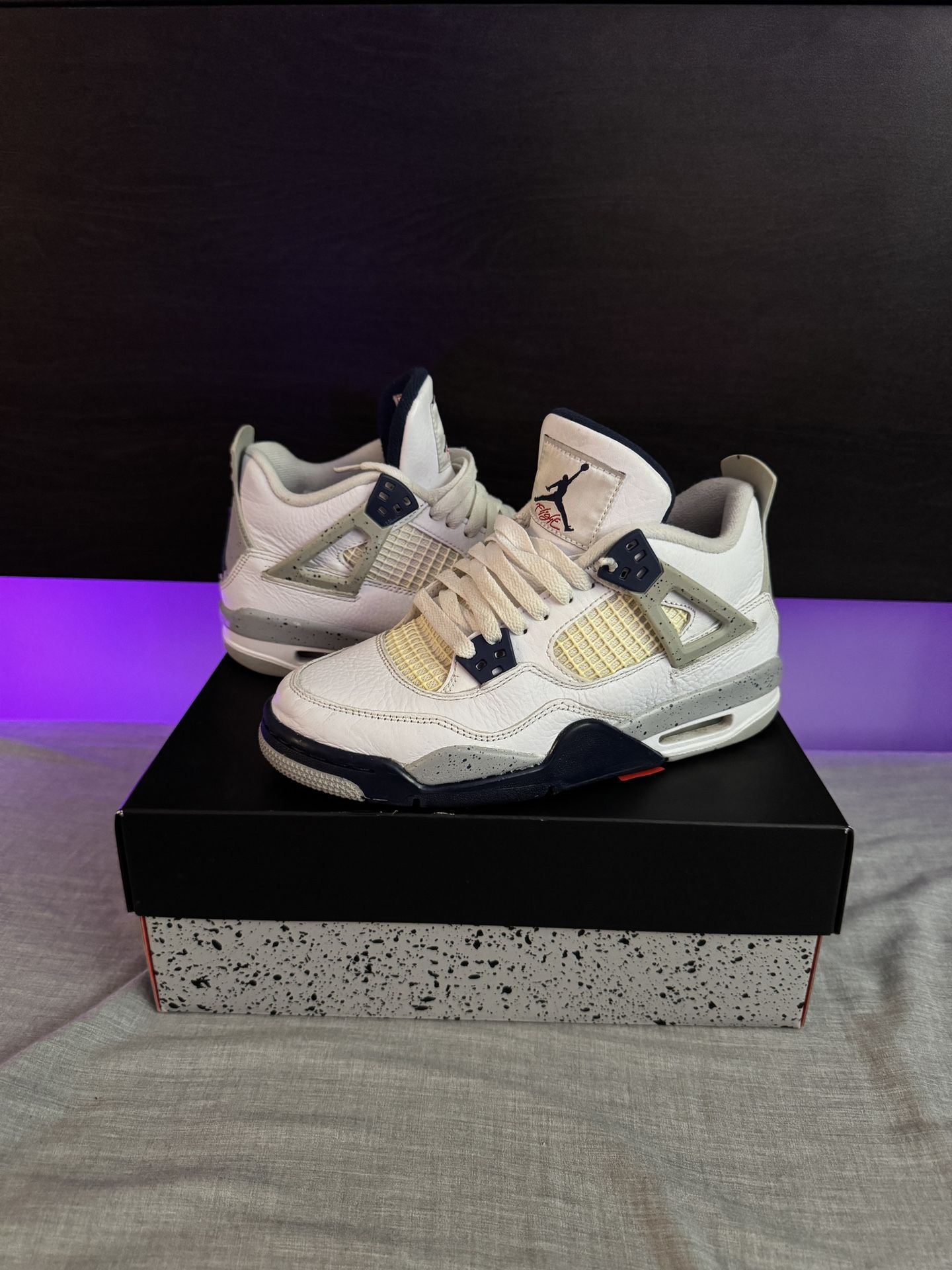 Jordan 4 Midnight Navy Size 5
