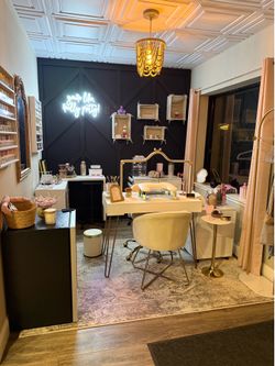 Barely Used Nail Salon Furniture & Items! **PRICE NEGOTIABLE**