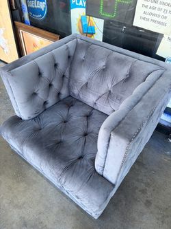 Tufted Velvet Club Chair with Nailhead Trim