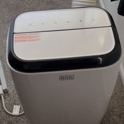 Portable Air Conditioners (2) *10,000 BTU SACC 