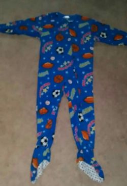 Boy's size 4/5 Feet Pajamas w/ sports theme.