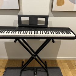 Digital Piano - 88 semi-weighted Keys