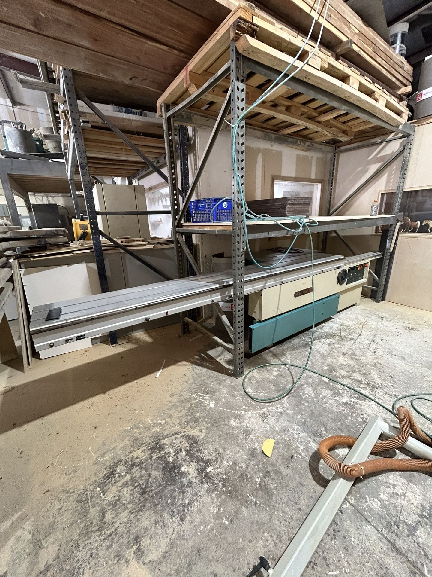 Large Sliding Table Saw- Good Condition