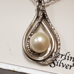Macy's Sterling Silver And Cultured Pearl Pendant Necklace NIB