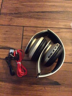 Foldable Over Ear Bluetooth Headphones