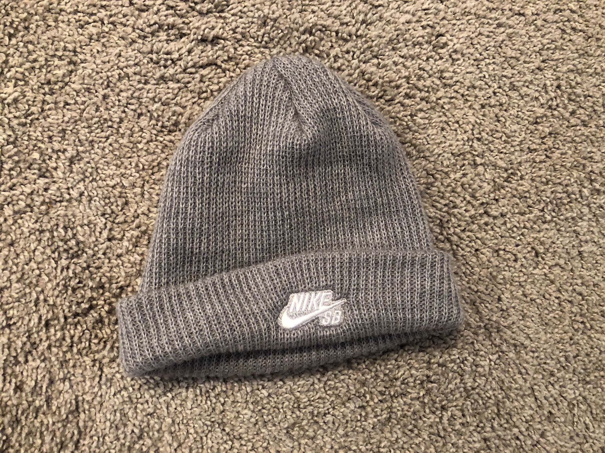 Nike sub Skullie