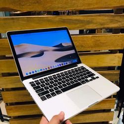 Apple MacBook Pro Retina Display Intel dual core i5 processor 8GB RAM 128GB SSD STORAGE DRIVE $220 