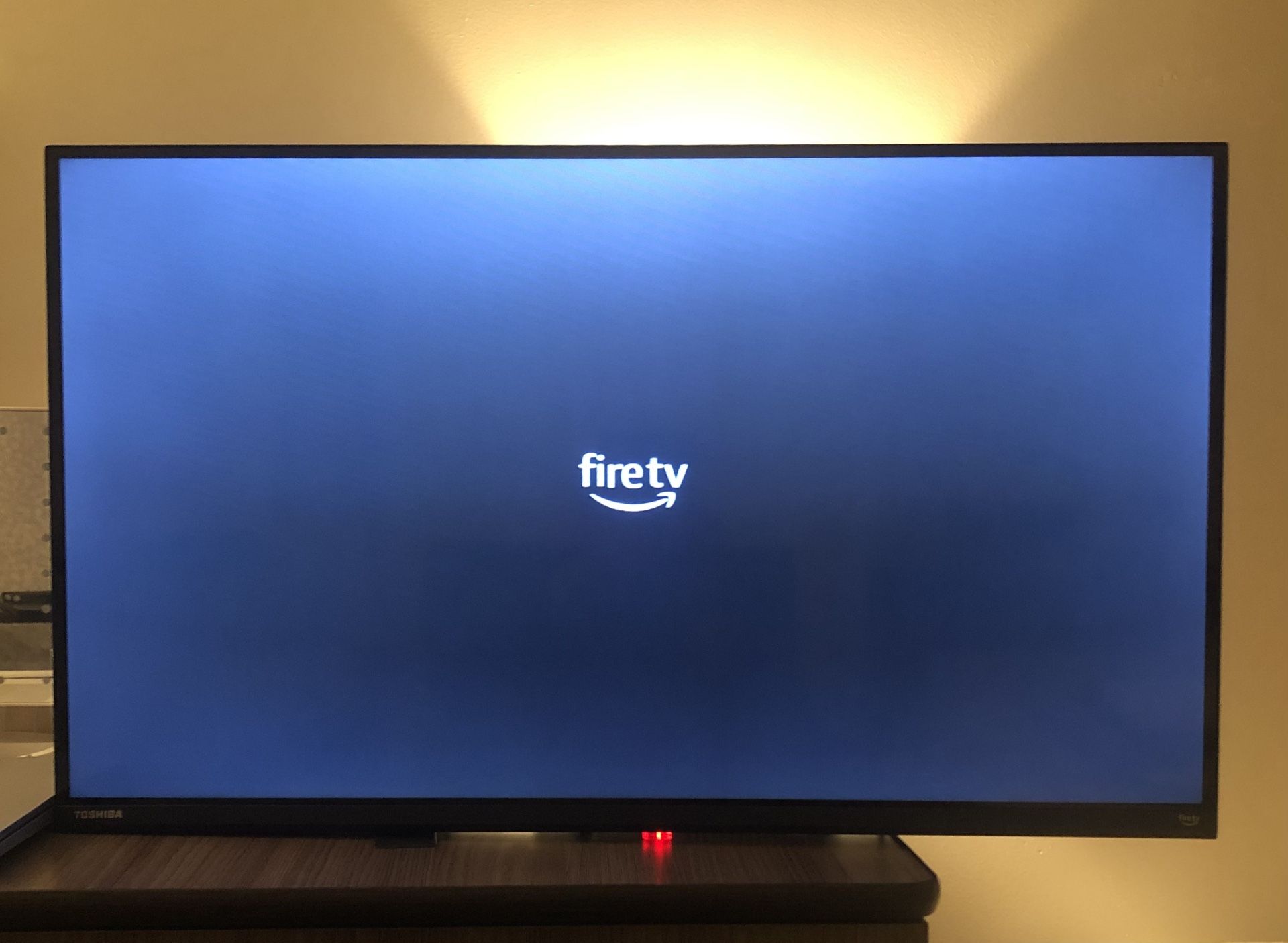 TOSHIBA 32” TELEVISION (TV) 📺
