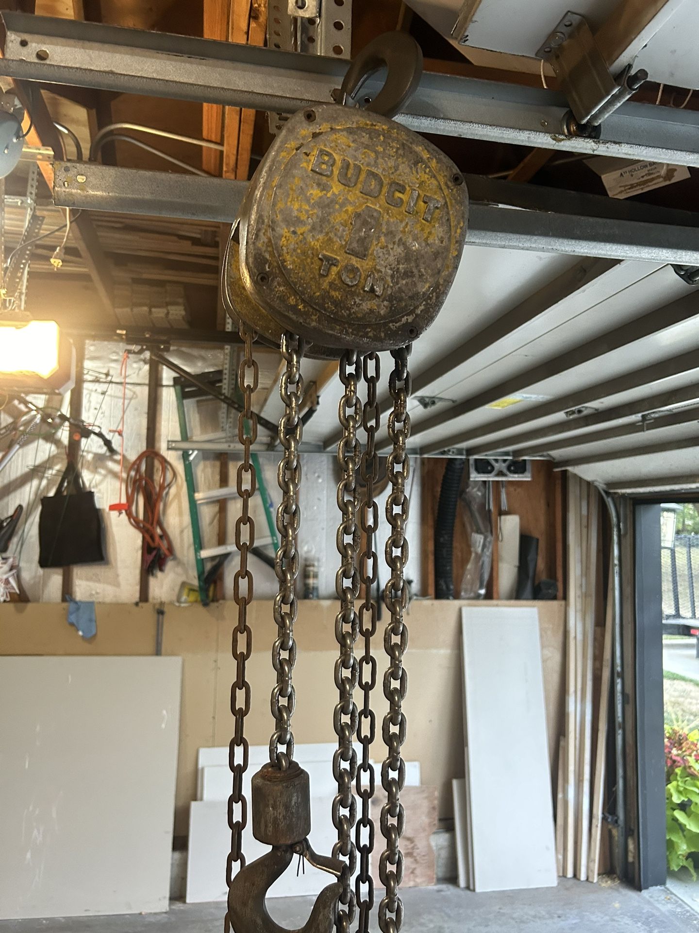 1 Ton Hoist In Good Working Condition