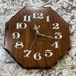 Vintage Wood Quartz Wall Clock with Decorative Edges