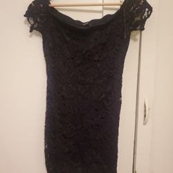 Used Women's Black Dress Size Small