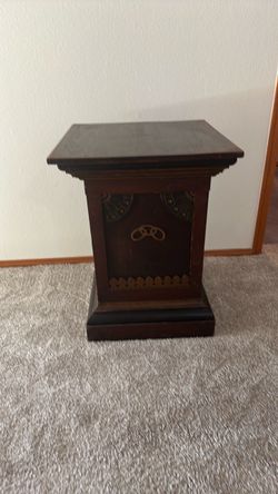 Antique Podium