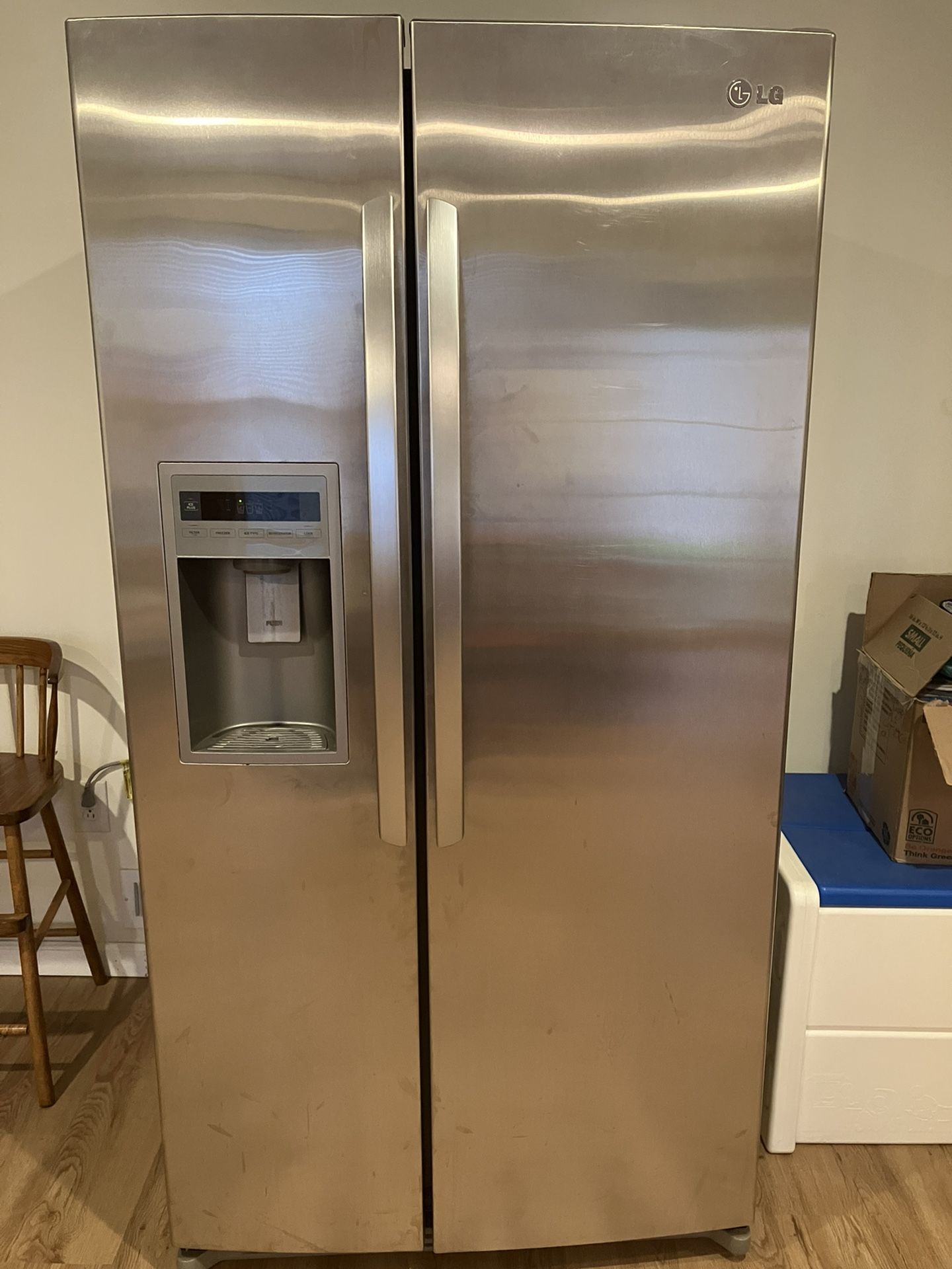 lg ultra large capacity refrigerator