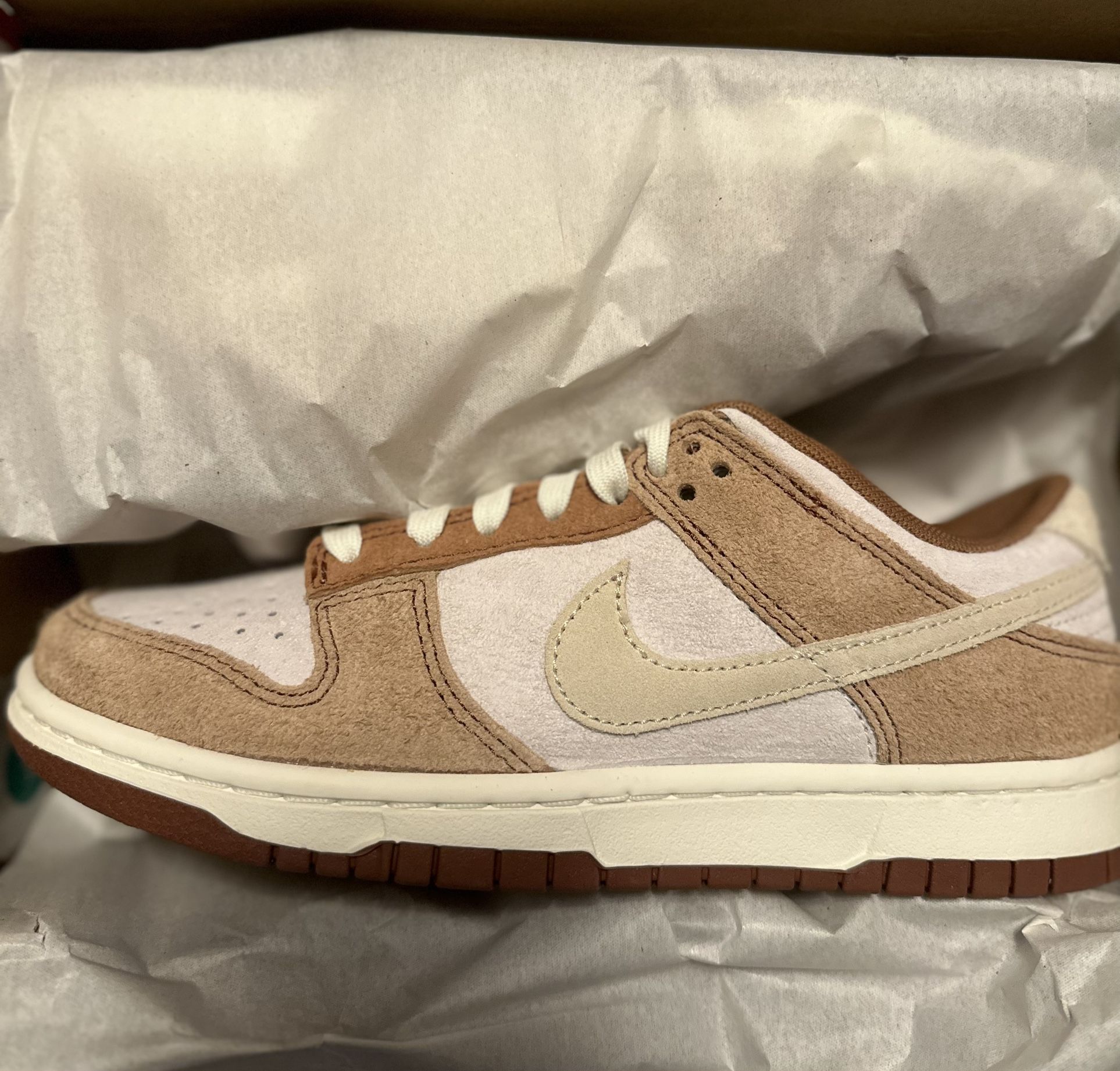 NEW 2024 NIKE DUNK LOW “Medium Curry” Sz4y/5.5w & 6y/7.5w