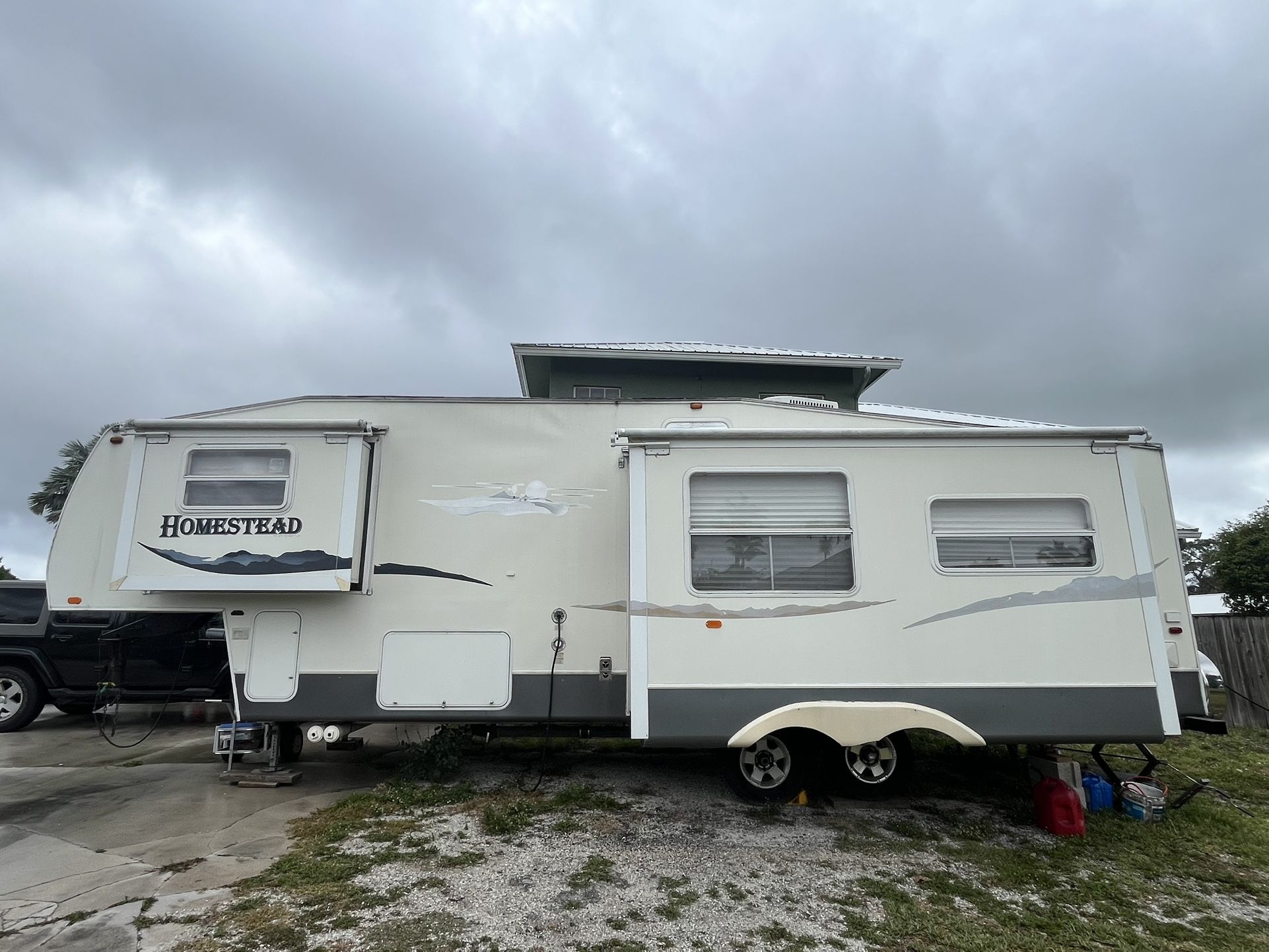 2005 Starcraft Homestead