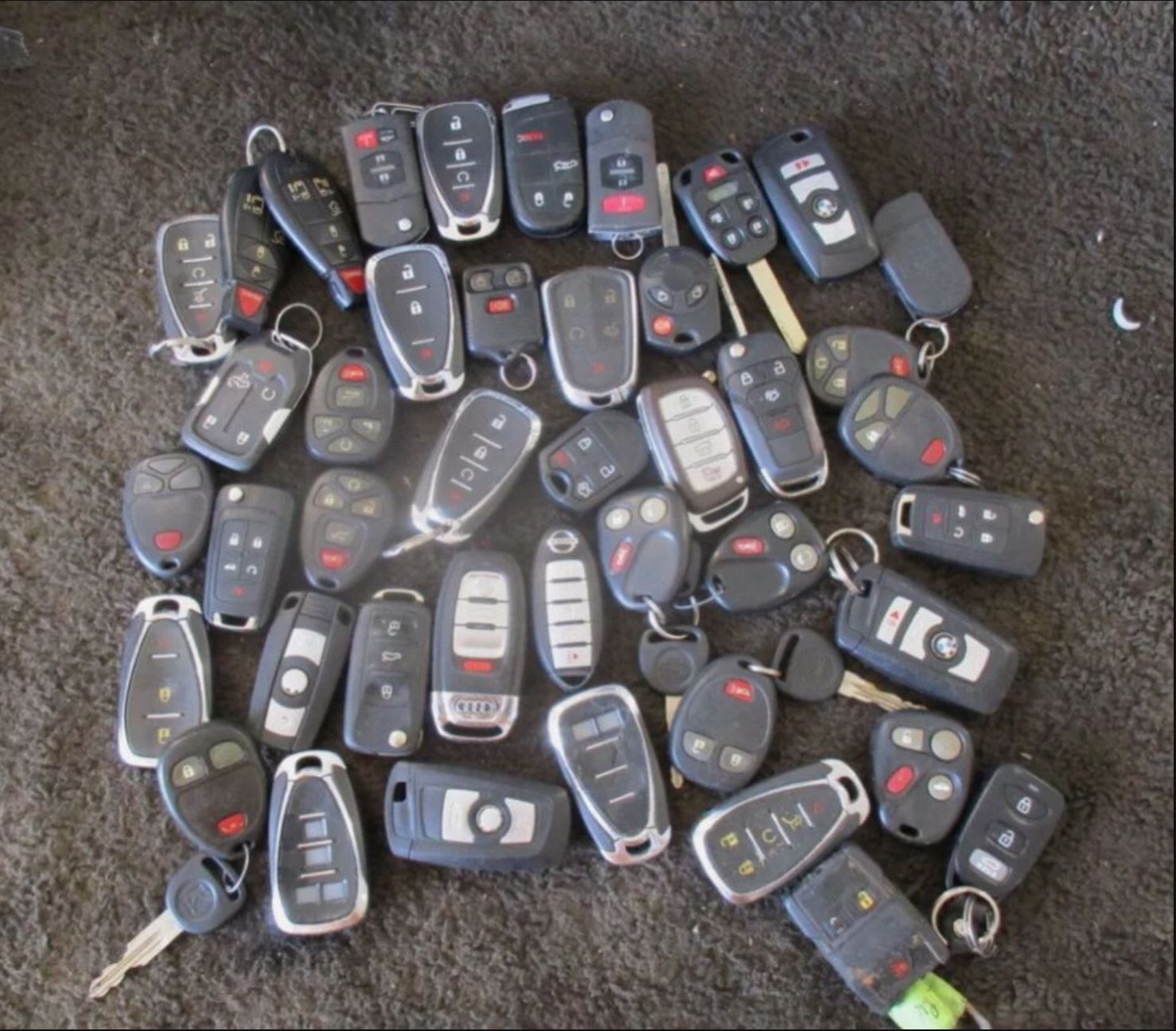 Car key fobs for all makes and models Toyota key fob Nissan key fob Range Rover key fob Audi key fob Mercedes Benz key fob Volvo key BMW key Dodge key