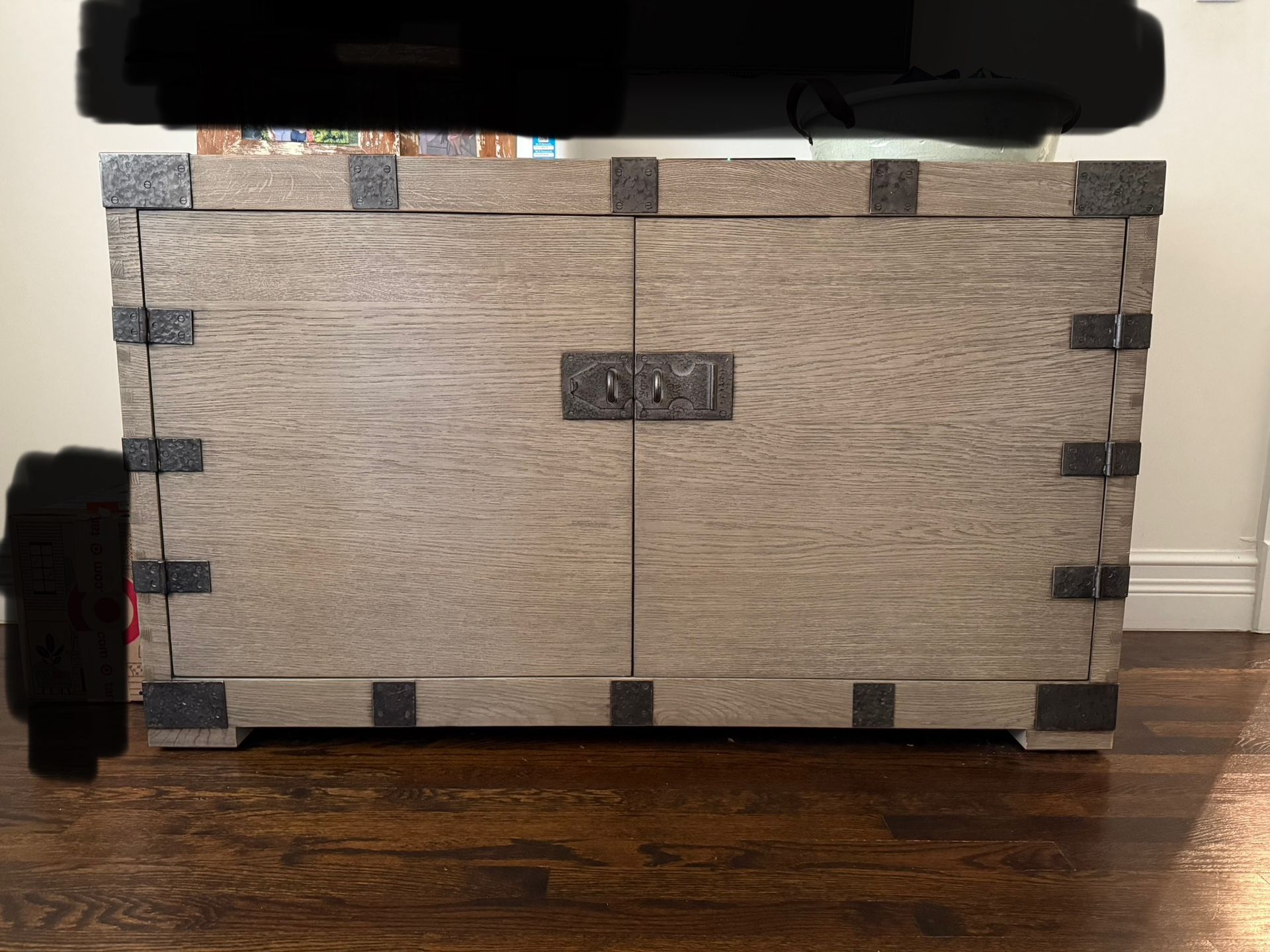 Restoration Hardware Tv Easel | TikTok, image size:1920x1440