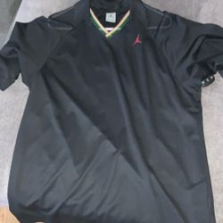 Jordan V Neck Jumpman Logo Jamaican Flag Color Rasta Men’s Shirt Size Large New Color black 