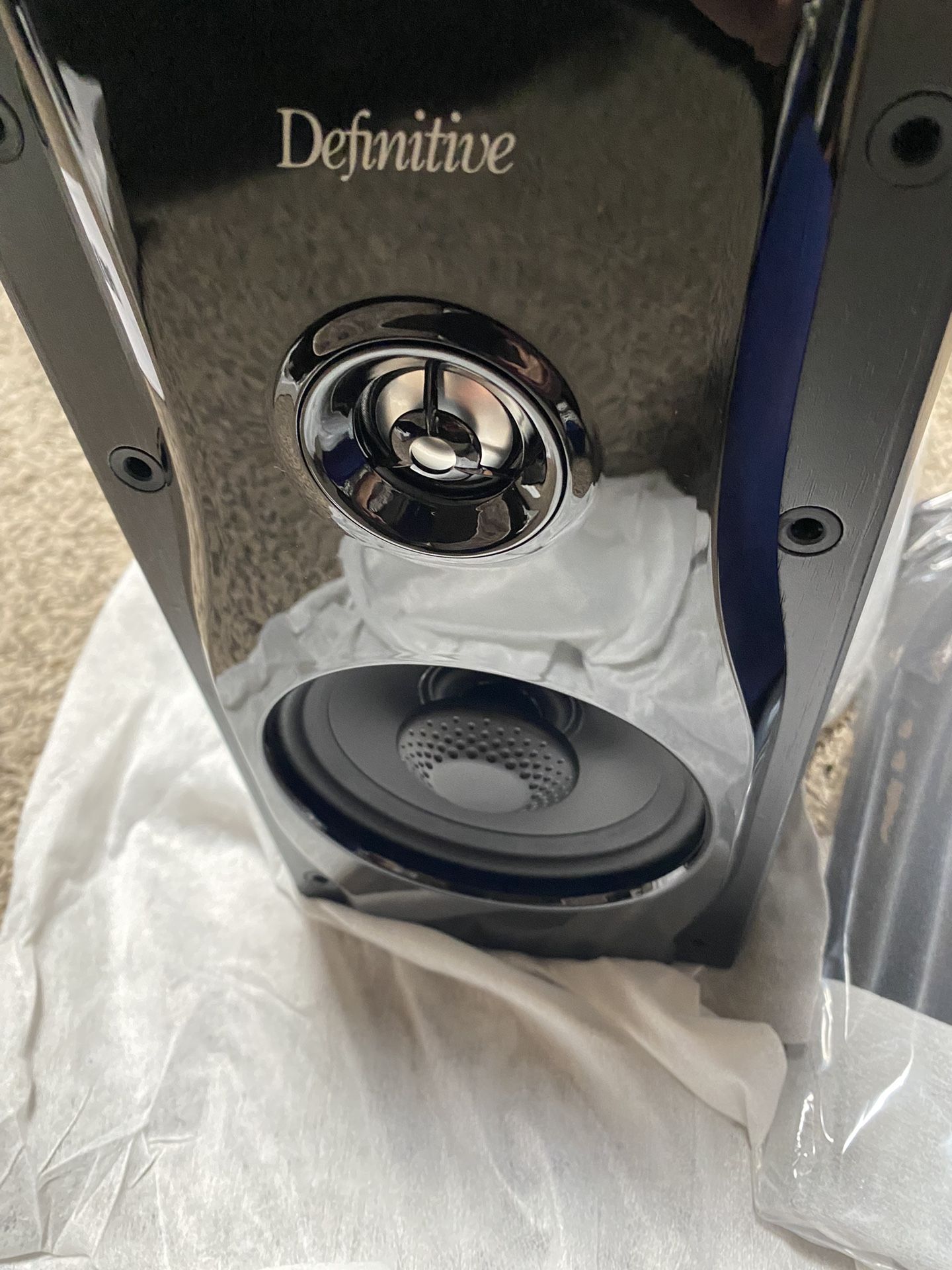 Definitive Technology Studio Monitor 45 Shelf / Stand Monitor