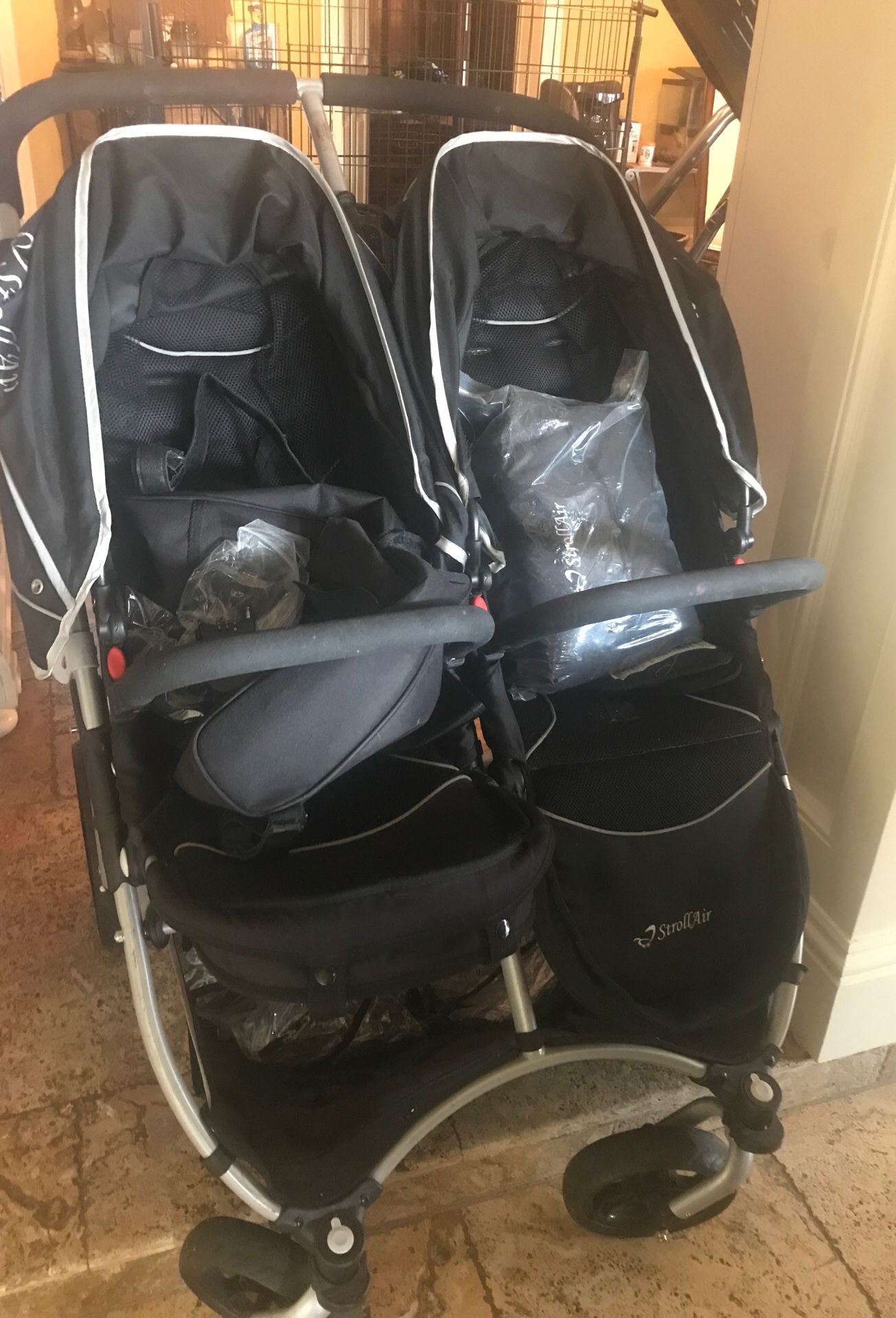 Stroll Air Double Stroller (Like New)