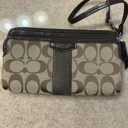  Coach Designer Wristlet NEW. $25