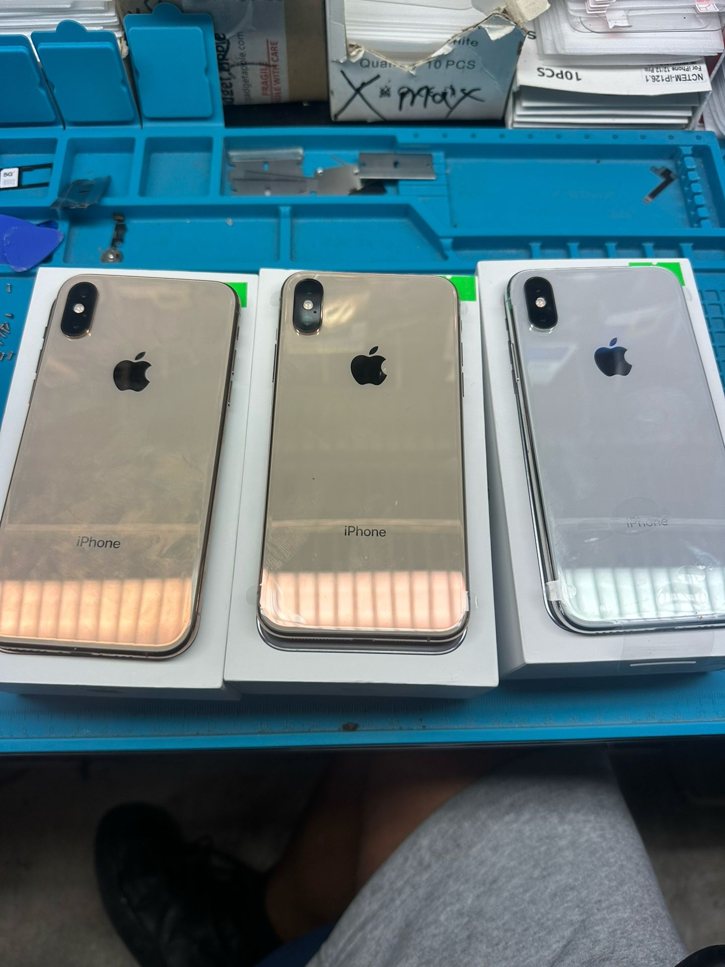 iPhone X