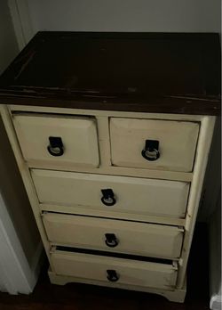 Five drawer wooden dresser 80$