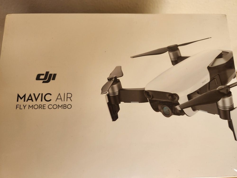 DJI MAVIC AIR Fly More COMBO