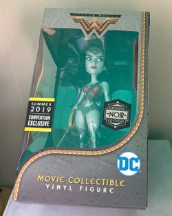 DC Wonder Woman Figure