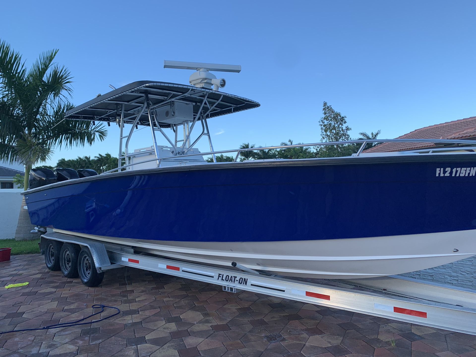 Boat 33 Ft Avanti ready to go!