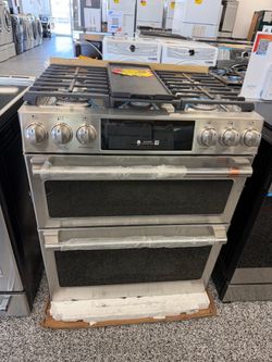 *NEW* GE Café 30” 6 Burner Gas Slide-In w/ Double Oven